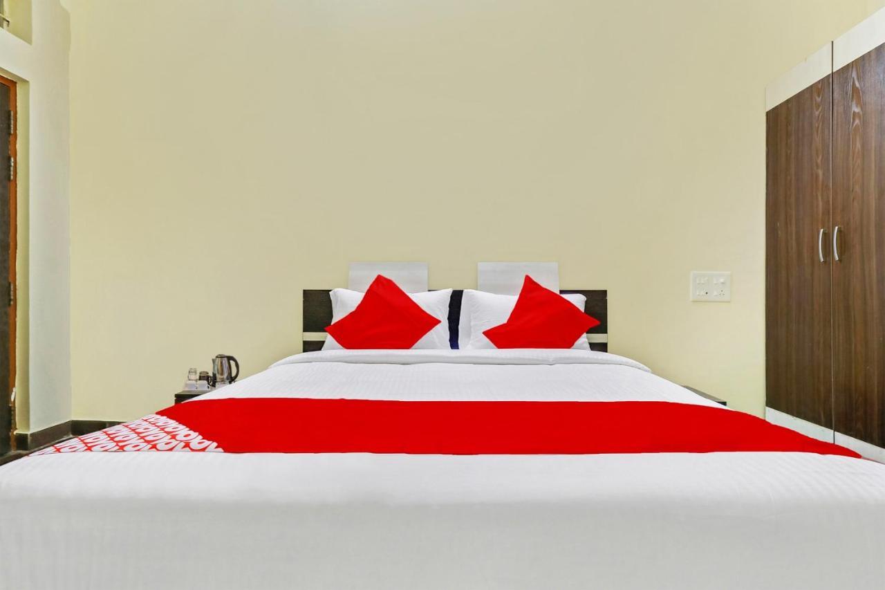 Oyo J P Palace Hotel Dod Ballāpur Buitenkant foto