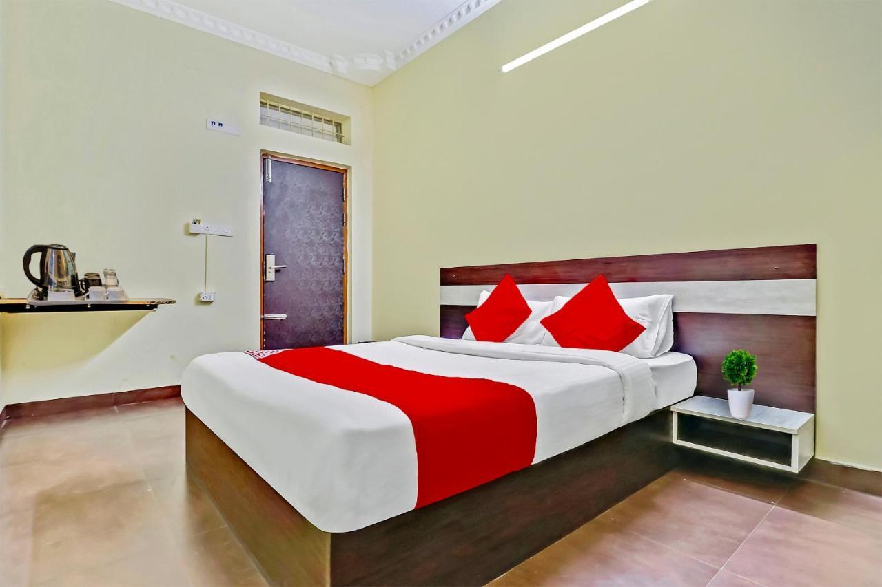 Oyo J P Palace Hotel Dod Ballāpur Buitenkant foto