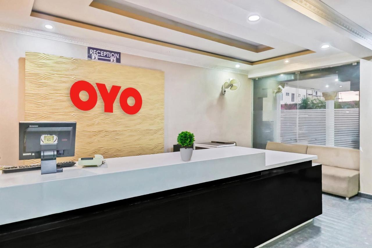 Oyo J P Palace Hotel Dod Ballāpur Buitenkant foto