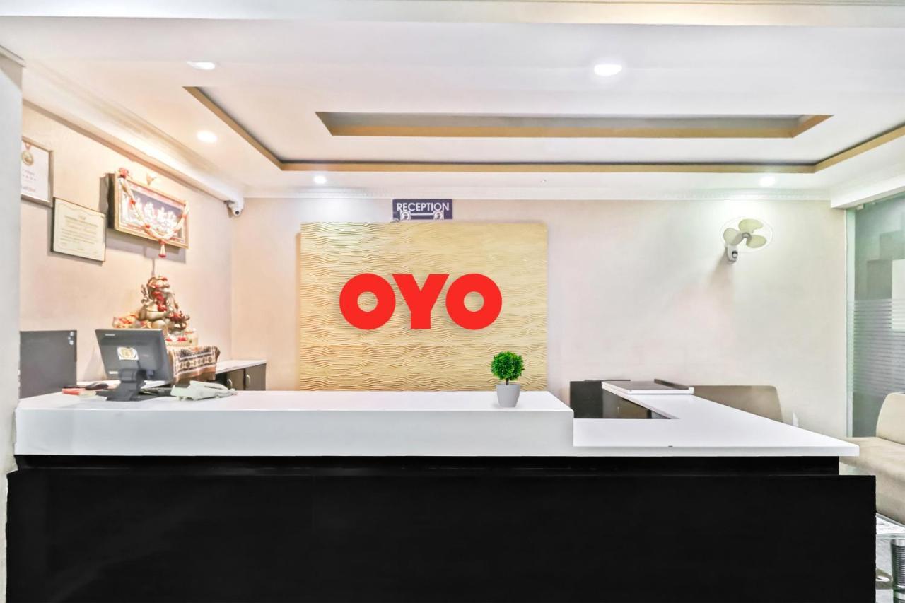 Oyo J P Palace Hotel Dod Ballāpur Buitenkant foto