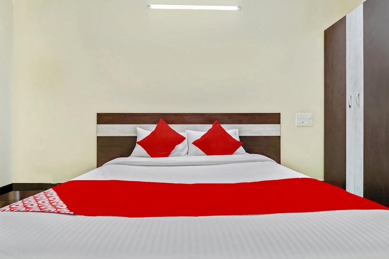 Oyo J P Palace Hotel Dod Ballāpur Buitenkant foto